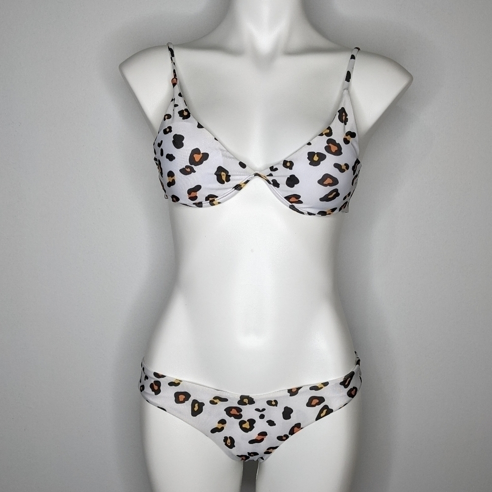 ✨3/$15 Unbranded orange cheetah print bikini S